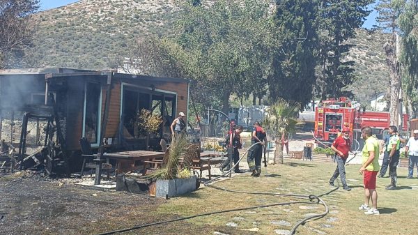 Bodrum’da makilik ve otluk alanda çıkan yangın söndürüldü