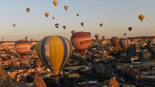 Kapadokya’da balon turlarına rüzgar engeli