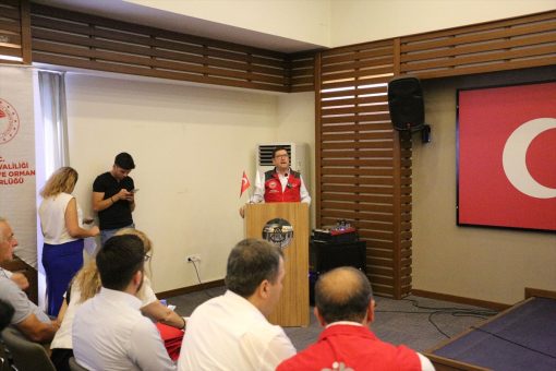 Muğla’da narenciye bahçelerinde Akdeniz meyve sineğiyle mücadele başlatıldı