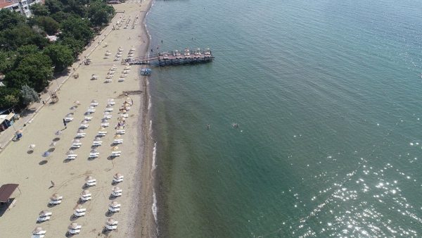 Şarköy plajlarıyla tatilcileri cezbediyor