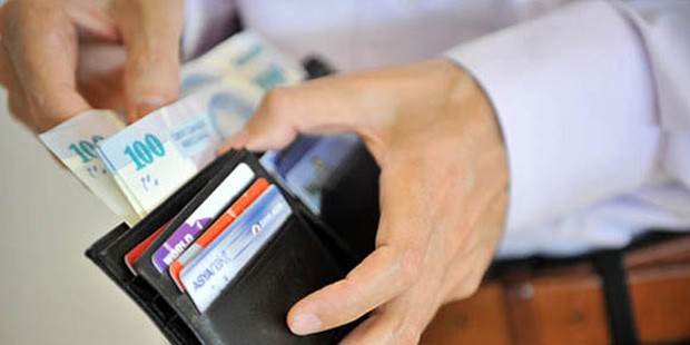 Vergi artışı ve zamları öngören torba kanun teklifi yasalaştı