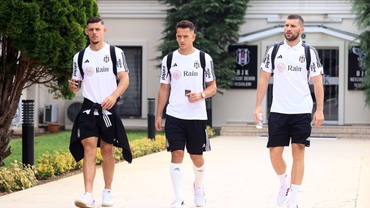 Beşiktaş kamp kadrosu belli oldu! Rebic…