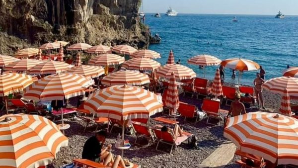 Bir şezlong binlerce lira ediyor: Avrupa’nın en pahalı plajları