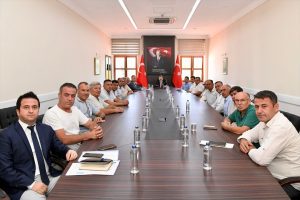 Milas ilçesinin muhtarları Muğla Valisi Orhan Tavlı’yı ziyaret etti