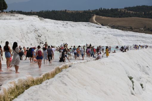 Pamukkale’yi yılbaşından bu yana 1 milyon 149 bini aşkın kişi ziyaret etti