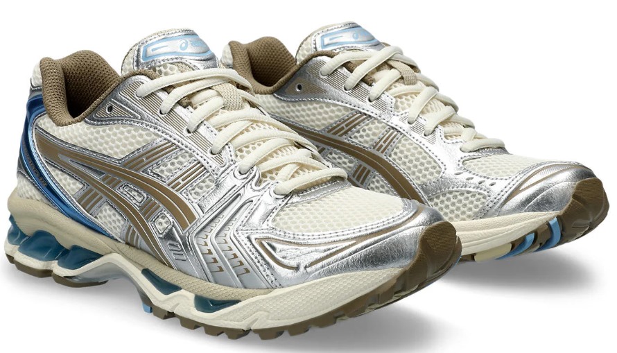 Kadın Sneakers: Beyaz Spor Ayakkabılar ve Koşu Ayakkabıları