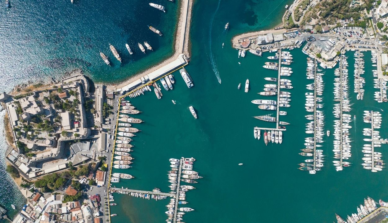 Başlık: Bodrum’da Gezilecek Yerler: Masmavi Koylar ve Tarihi Dokusuyla Eşsiz Bir Tatil