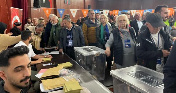 Bodrum’da AKP’de gergin kongre