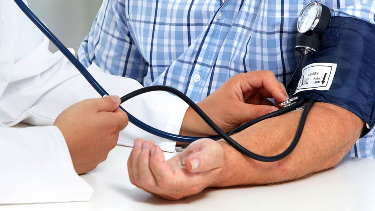 Yüksek kolesterolün şaşırtıcı işareti! Aynada gördüğünüzde dikkat edin