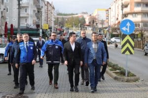 Başkan Aras, Su Baskınlarından Etkilenen Mahalleleri Ziyaret Etti