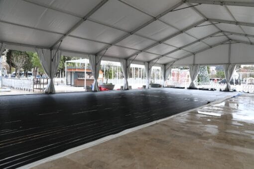 Menteşe Kent Meydanı Yılbaşı Festivaline Hazırlanıyor
