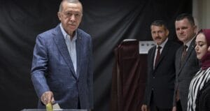 AKP’li isim ağzındaki baklayı çıkardı: Erken değil, öne alınmış seçim