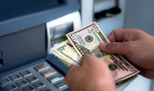 Bankalardan ‘sahte dolar’a tedbir: Bazı banknotların alımı durduruldu