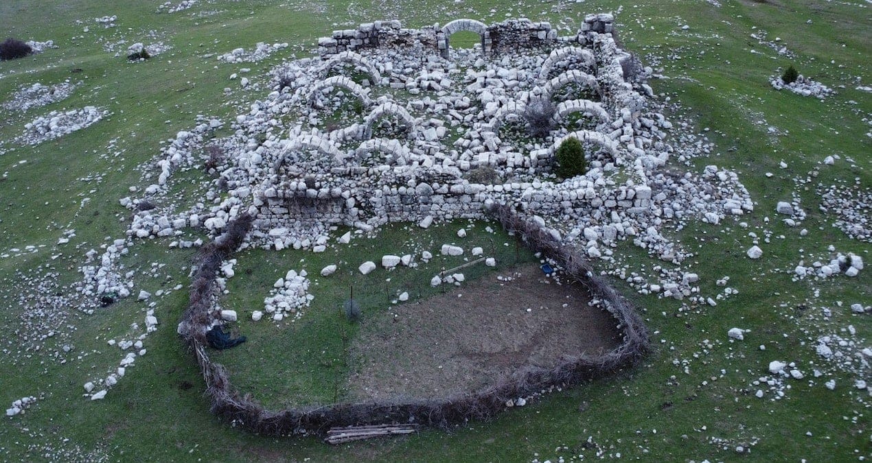 Doğaseverlerin yeni rotası: 800 yıllık Tol Han