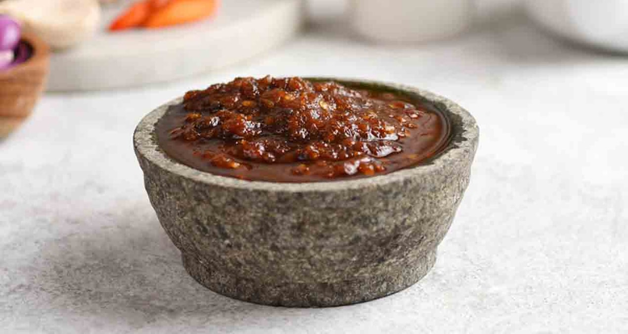 Sarımsak ve soğanı unutun: Bu baharattan yapılan şurup öksürüğü şıp diye kesiyor