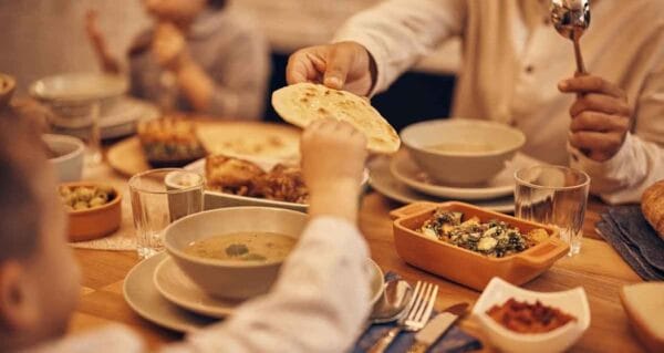 40-30-30 kuralı: Beslenme uzmanının açıkladığı sağlıklı akşam yemeği buymuş!