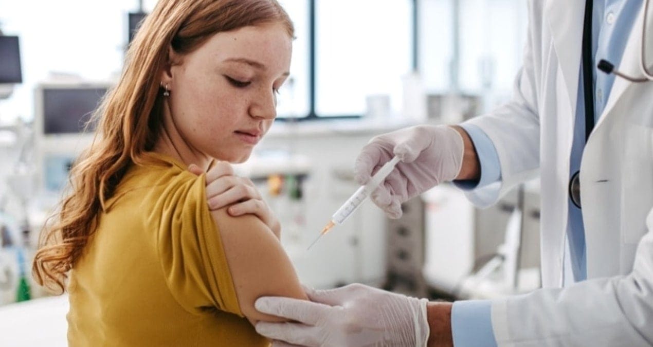 9-26 yaş arası dikkat: HPV aşısını ertelemeyin