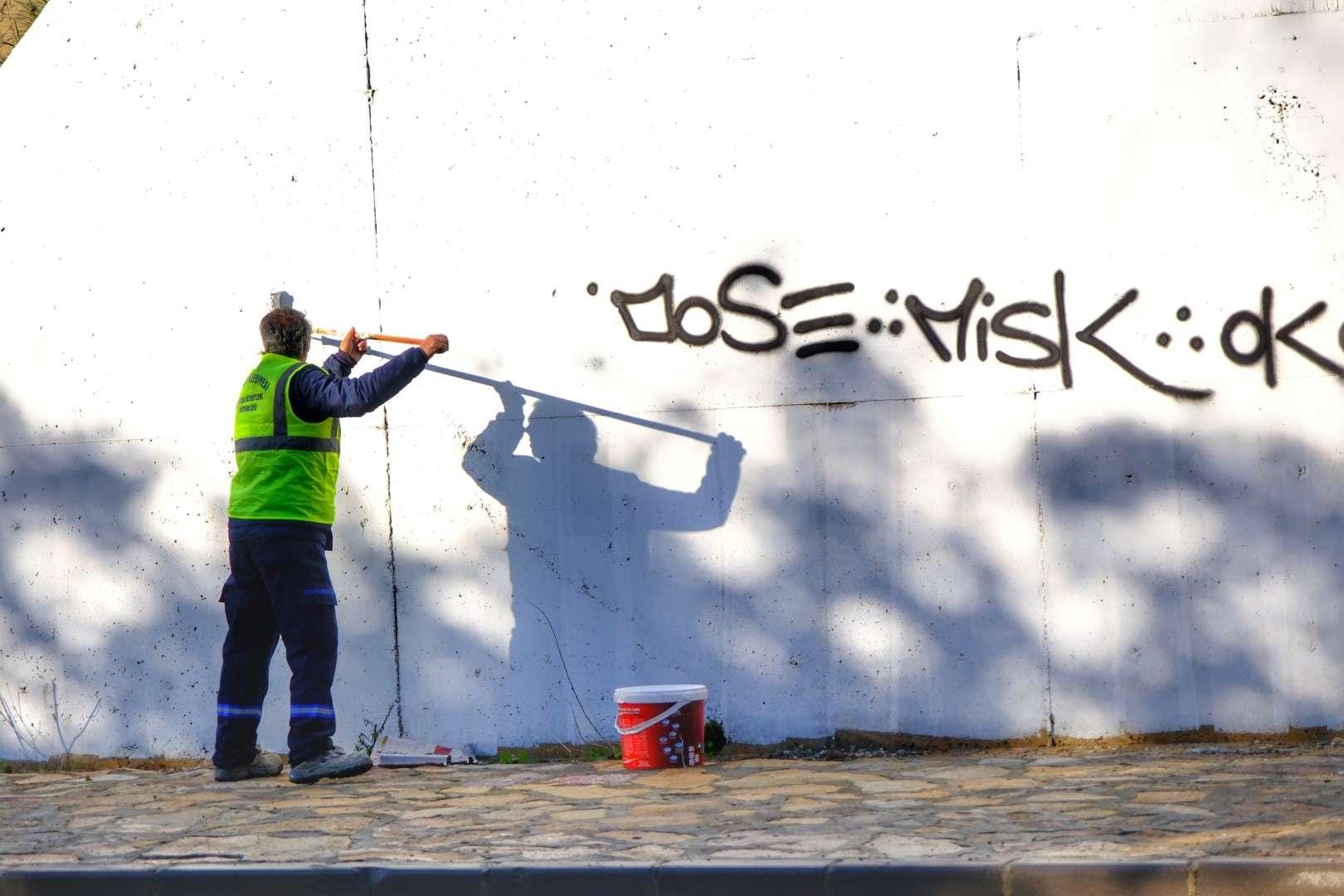 Bodrum’da Görüntü Kirliliği ile Mücadele: Duvar Yazıları ve Çizimler Temizleniyor