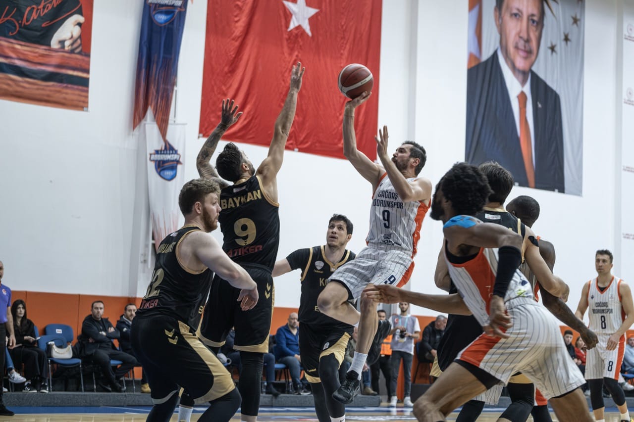 Çağdaş Bodrum Spor, Konya Büyükşehir Belediyesi’ni Uzatmada Geçerek Evindeki Yenilmezlik Serisini Sürdürdü!