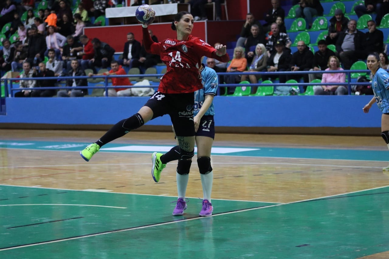 Denizin Kızları, Ortahisar Belediyesi’ni Mağlup Ederek Namağlup Liderliğini Sürdürdü!