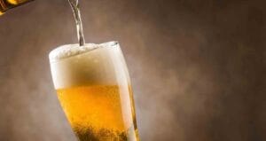 Gastroenteroloji uzmanına göre asla bira içmemesi gereken 6 tip insan