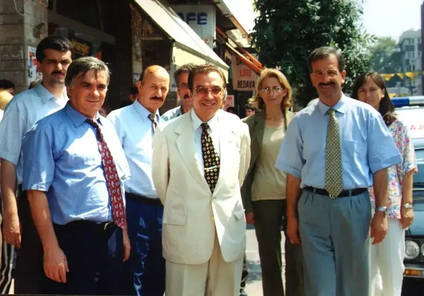 Nahit Menteşe Hayatını Kaybetti