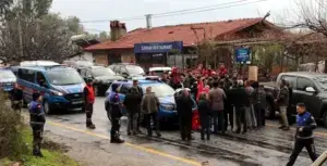 Menteşe Kıran’da Yıkım Gerginliği: Köylüler Yolu Kapattı