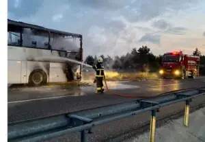 Muğla’da İşçi Servisi Alevlere Teslim Oldu