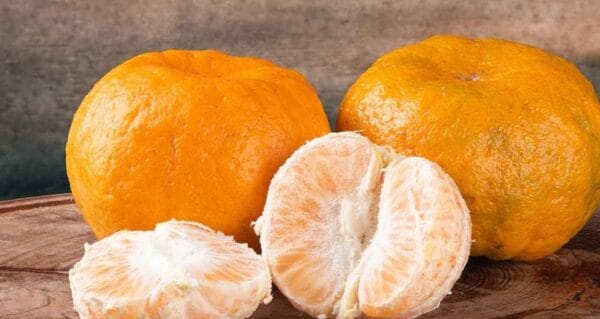 Mandalinadaki beyaz kısımlar çıkarılmalı mı? Uzmanlar açıkladı