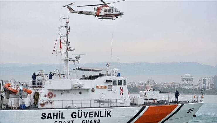 Bodrum ve Marmaris Açıklarında Rahatsızlanan 2 Kişi Tahliye Edildi