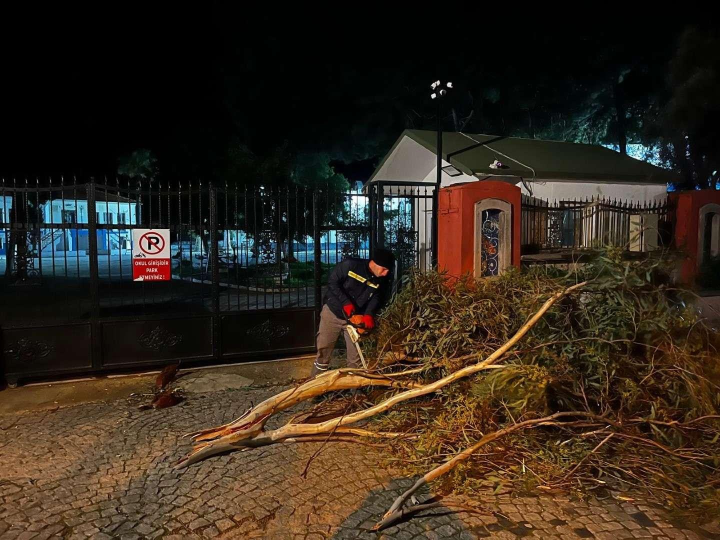Bodrum Belediyesi Fırtına Alarmına Geçti