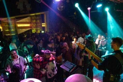 Black Bodrum: Yenilenen Yüzüyle Bodrum Gece Hayatına Damga Vurdu