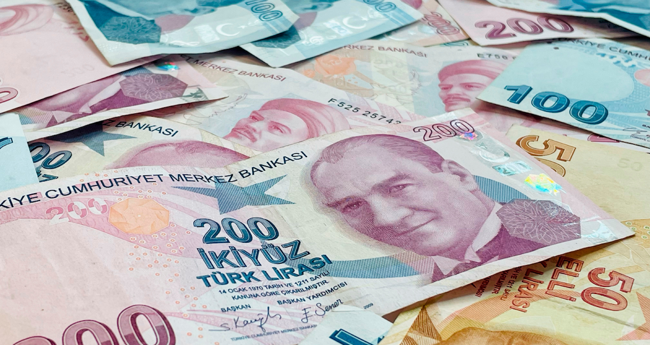 Cumhuriyet tarihinde ilk! Mevduat faizinde parası olan herkesten rekor vergi alınacak