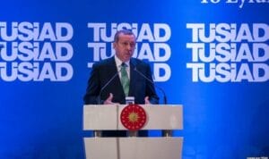 DİSK Genel Başkan Yardımcısı: TÜSİAD ve AKP’nin ‘dalaştığına’ bakmayın
