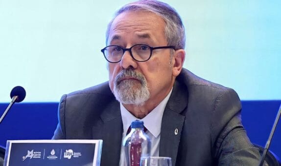 Ege Denizi’nde 500’e yakın deprem… Prof. Dr. Naci Görür: ‘Burada tsunami de olur, yıkım da olur’