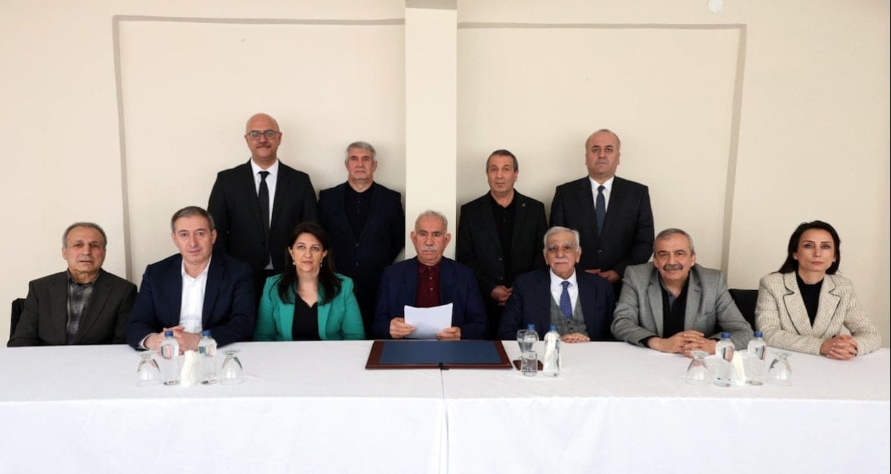 PKK kendini feshetsin