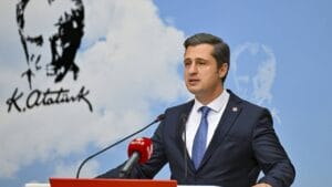CHP Sözcüsü Yücel’den İzmir Valisi’ne uyarı: Şiddet görüntülerinin sorumlusu sizsiniz, bu şiddete derhal son verin!