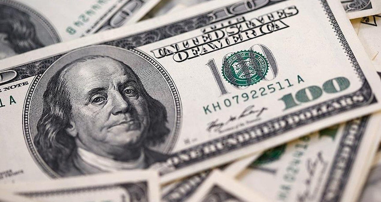 Dolar sahipleri ters köşe oldu: Cumhuriyet tarihinde bir ilk yaşandı