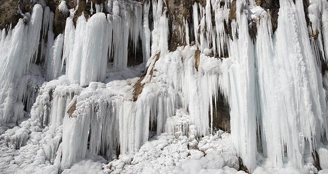 Fotoğraf tutkunlarının gözdesi: Ağlayan Kayalar