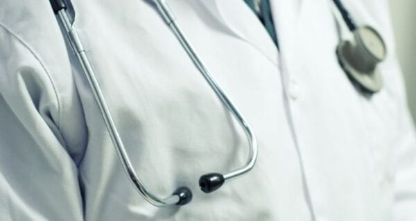 Hekimlerden Sağlık Bakanı’na tepki: ‘Gerçeklerden kaçmaktan vazgeçin’