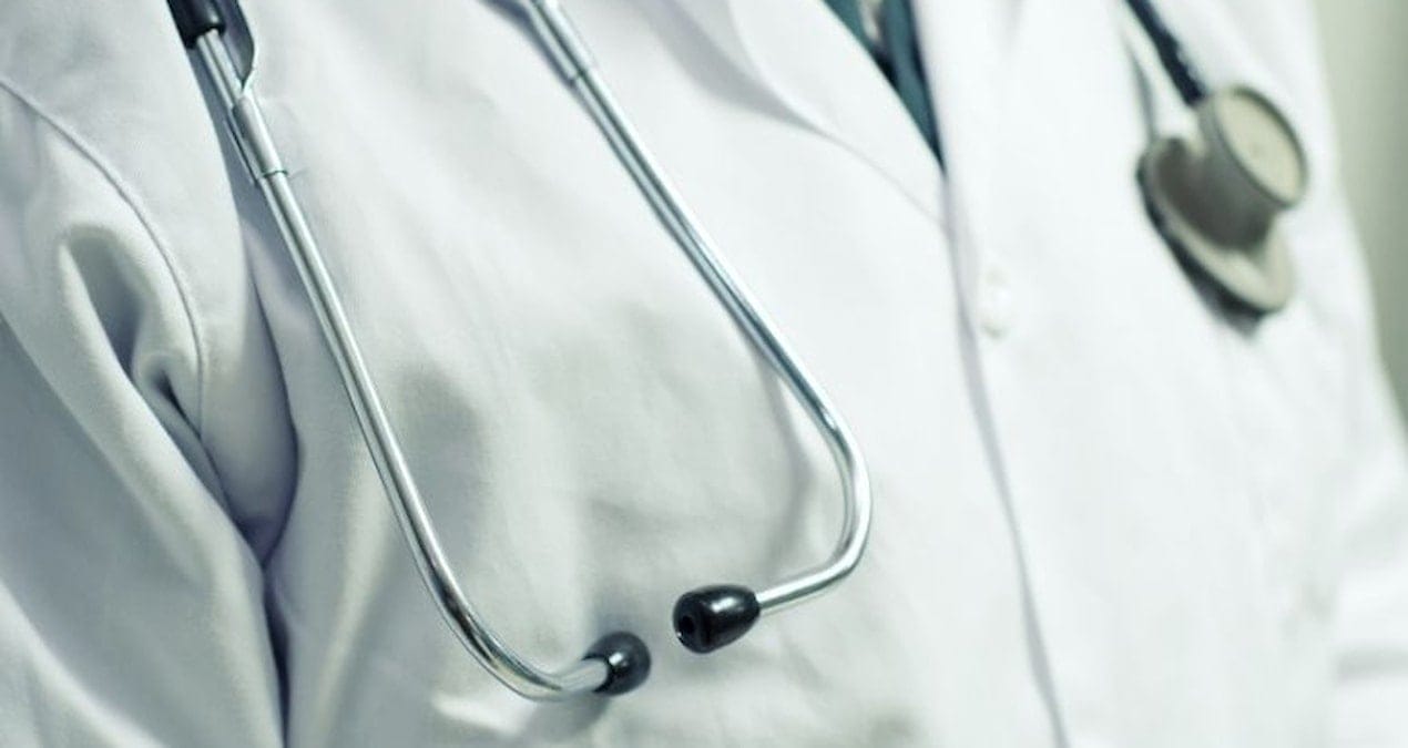 Hekimlerden Sağlık Bakanı’na tepki: ‘Gerçeklerden kaçmaktan vazgeçin’