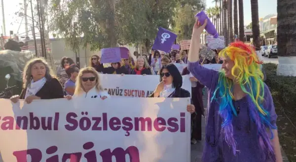 Bodrum’da Kadınlar Meydanları İnletti: “Hükümet Sesimizi Duysun”
