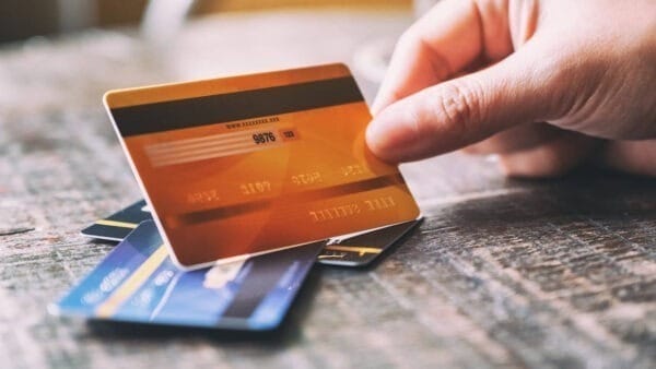 Tüketici kredileri ve kredi kartı borçlarında ciddi artış