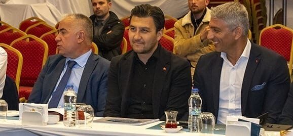 Bu Sponsorluk Kimin İşi? Bu Sponsorluk Kimin İşi?