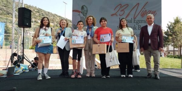 İlk Mandalin Öykü Yarışması Sonuçlandı: Ödüller Umurca Parkı’nda Verildi