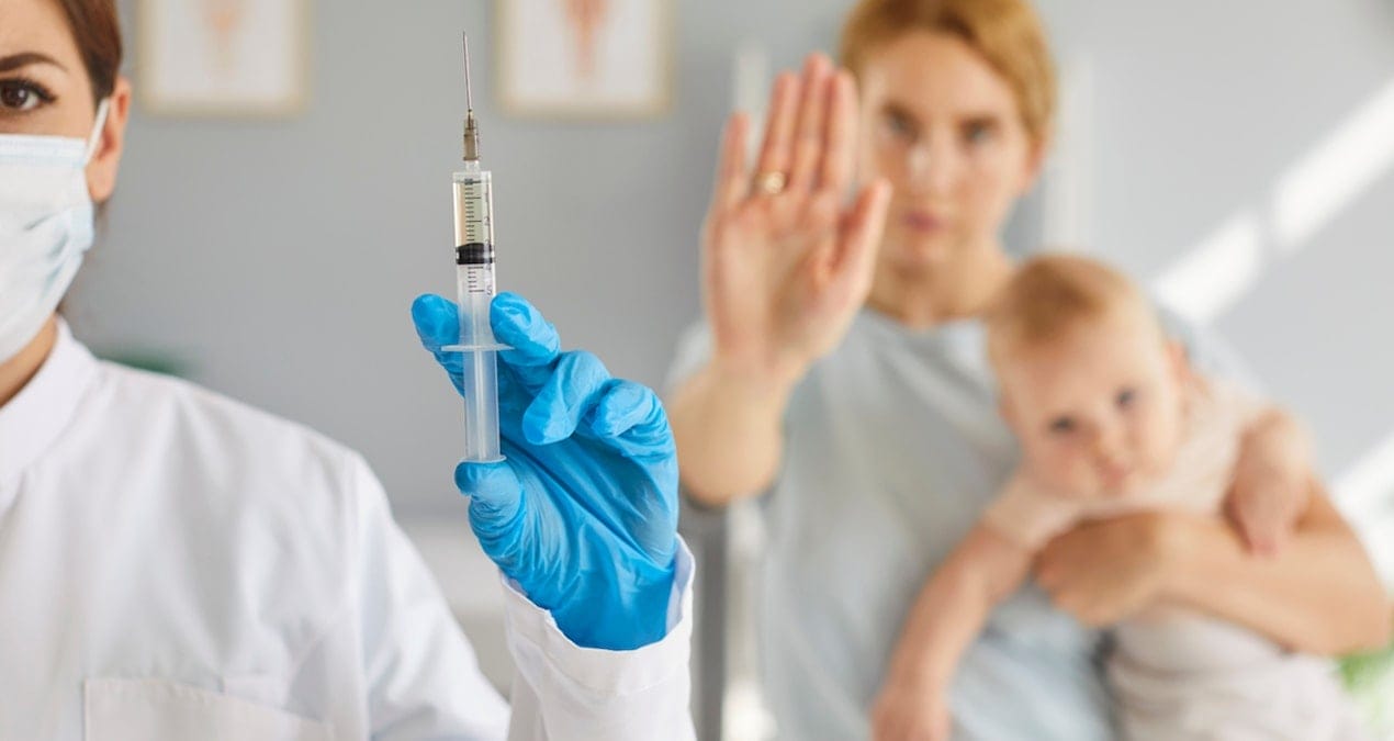 Aşı reddi artıyor: Halk sağlığı tehlike altında!