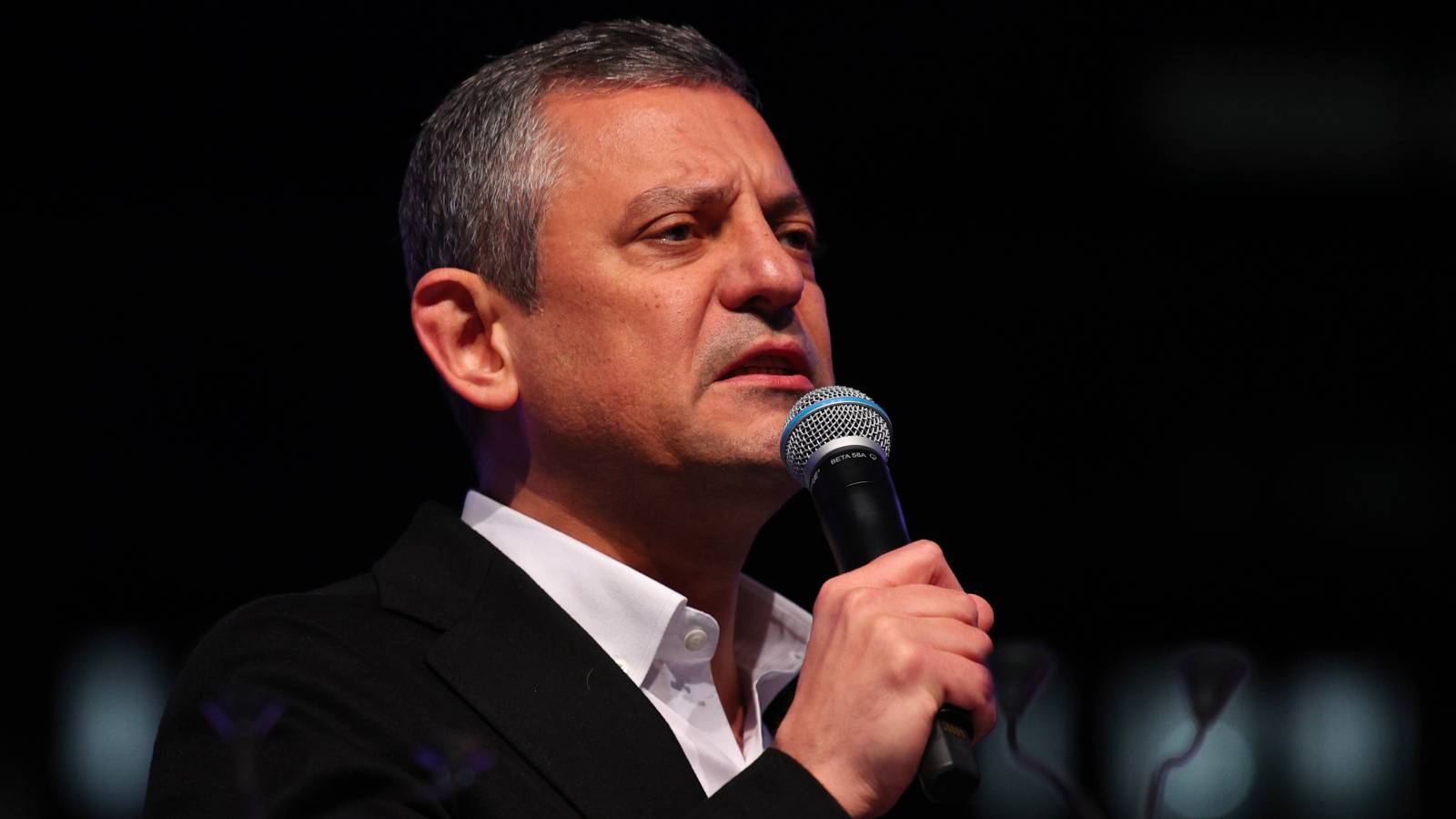 Özgür Özel’den 1 Mayıs açıklaması: Emekçiler hangi meydandaysa o meydanda onlarla kucaklaşacağız!