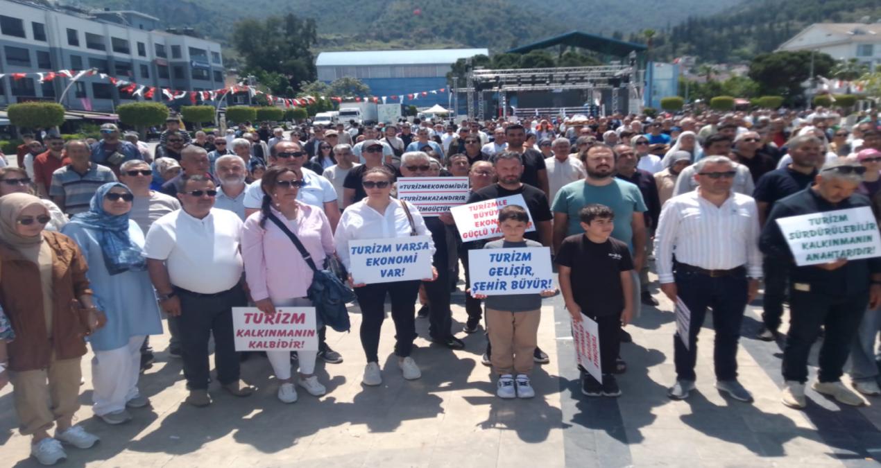 Villa turizmi yapanlar çoluk çocuk eylem yaptı