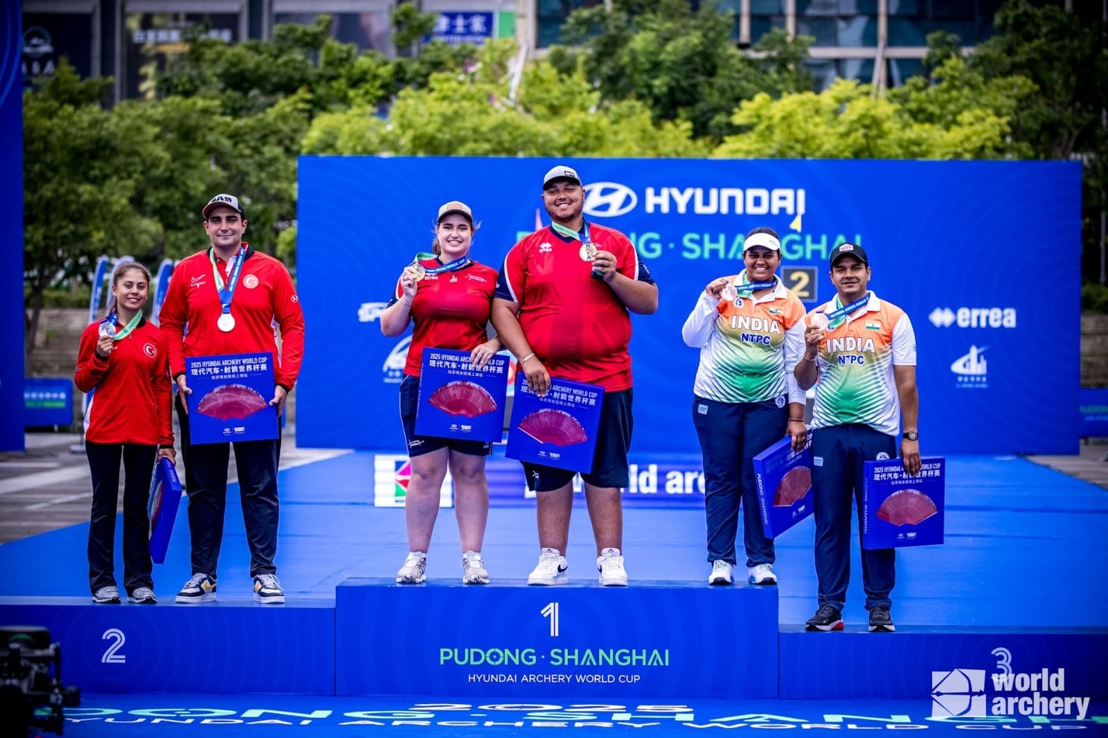 Muğlalı Okçular Dünya Üçüncüsü Oldu, Rekor Kırarak Madalyaları Topladı