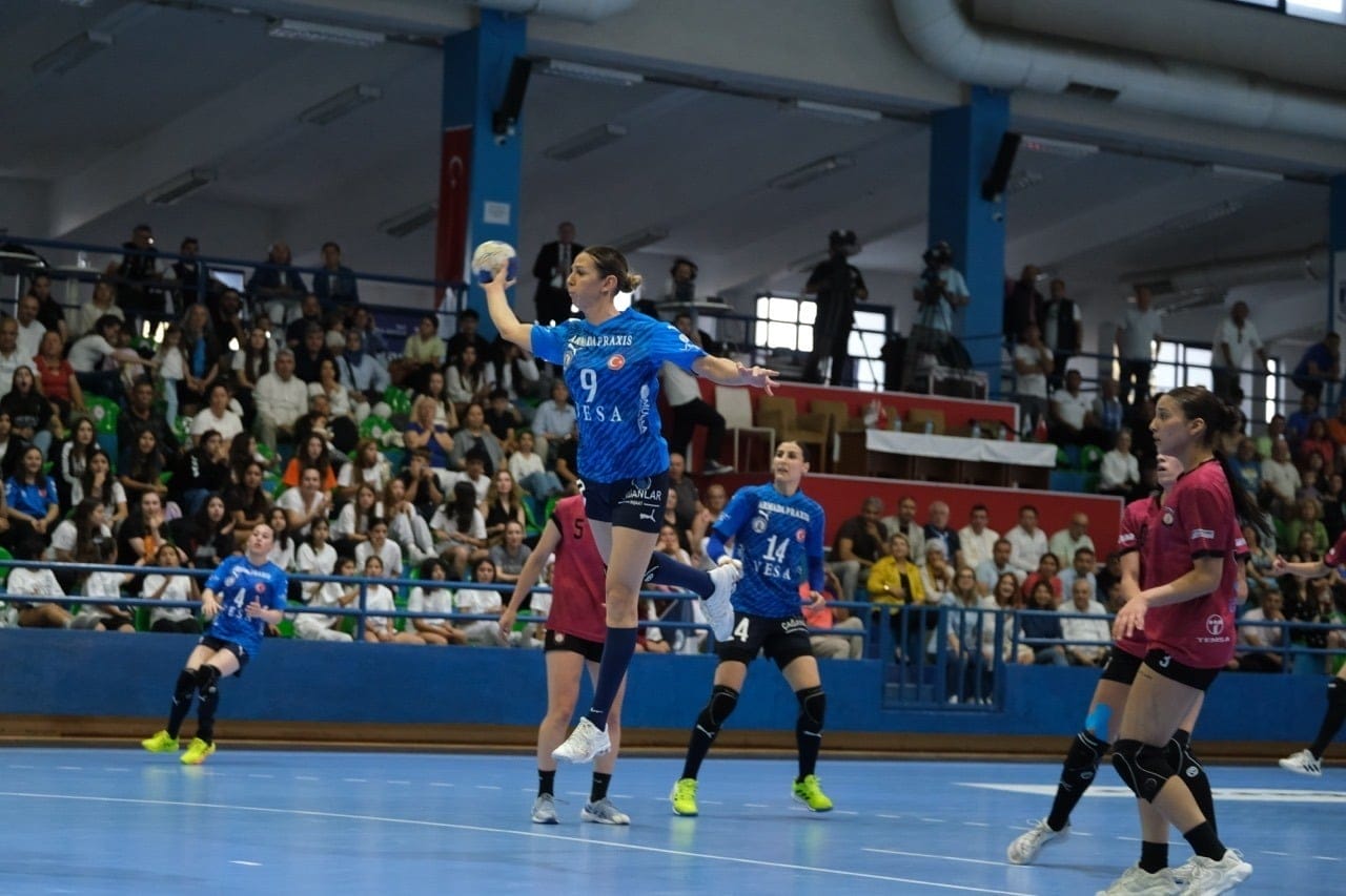 Armada Praxis Yalıkavak, 2024–2025 Kadınlar Hentbol Süper Ligi Şampiyonu!